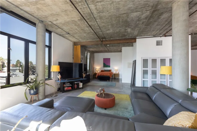 835 Locust Avenue #419 photo 26