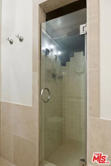 1345 N Hayworth Avenue #2 photo 24
