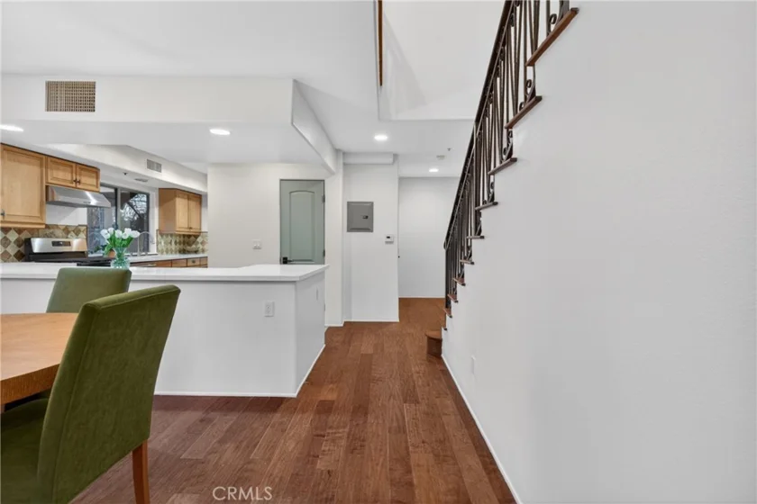 4301 Los Feliz #12 photo 34