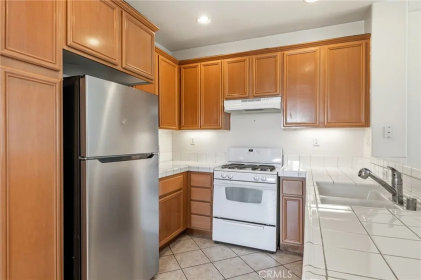 1800 E Lakeshore Drive #1106 photo 11