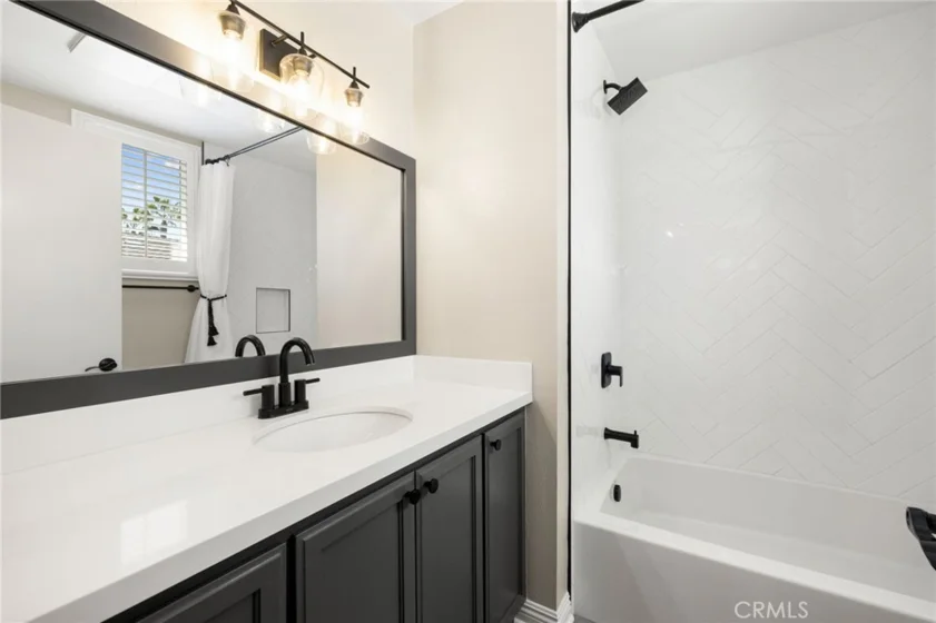 91 Carlsbad photo 17