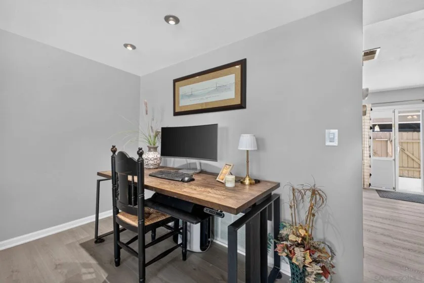 10376 Frank Lane photo 8