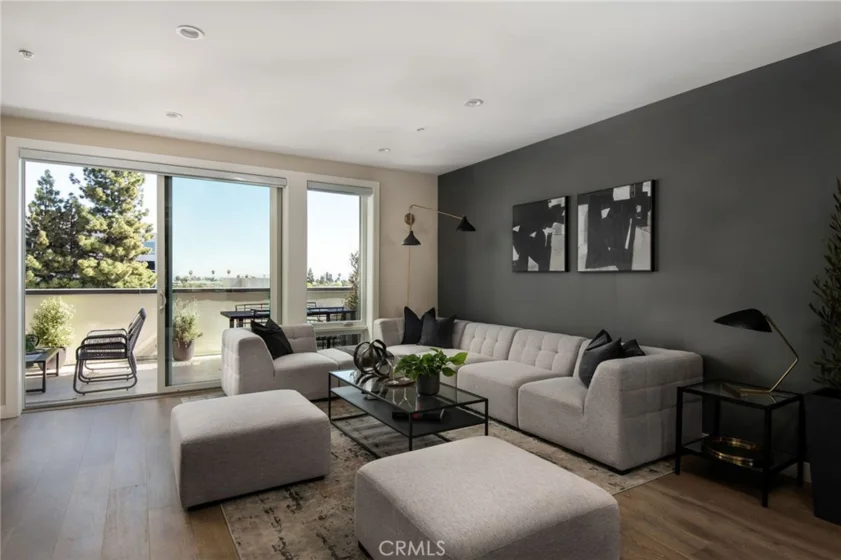 380 Cordova Street #511 photo 1