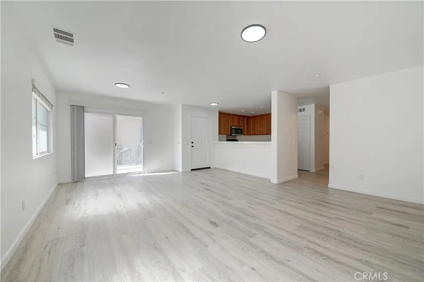 15611 Lasselle Street #21 photo 1