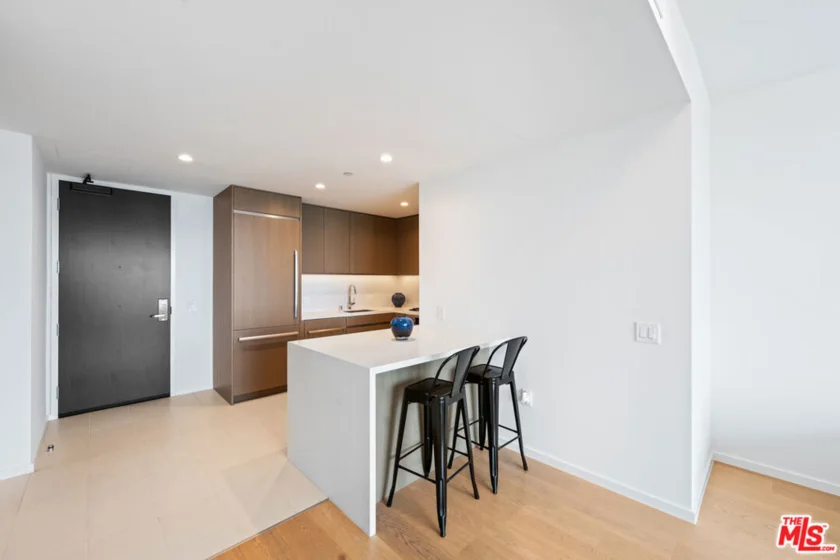 889 Francisco Street #3401 photo 22