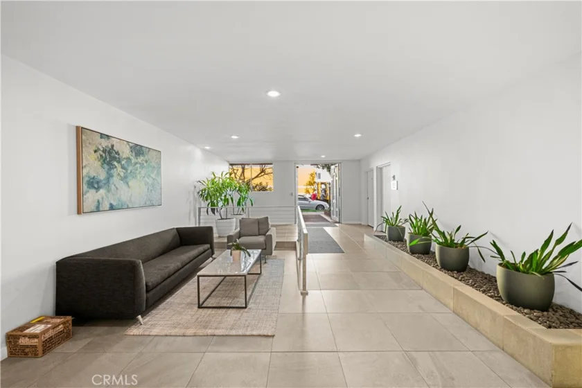 1509 Greenfield Avenue #106 photo 29