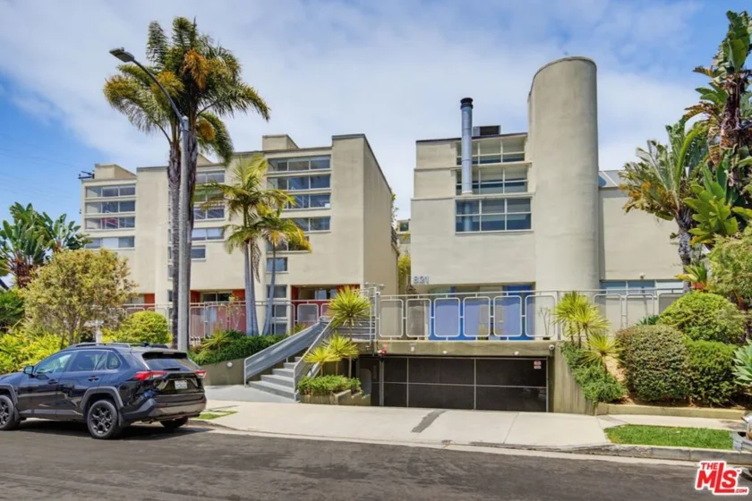 821 Bay Street #C6 photo 27