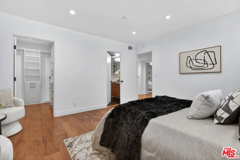 4563 Finley Avenue #3 photo 33