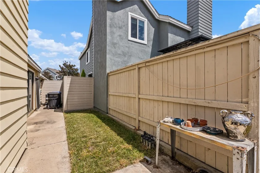 21605 Fernbrook photo 43