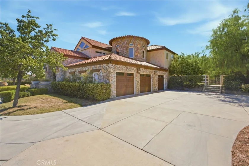 20855 Avenida Castilla photo 14