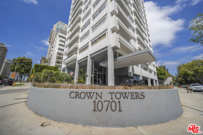 10701 Wilshire Boulevard #2202 photo 1