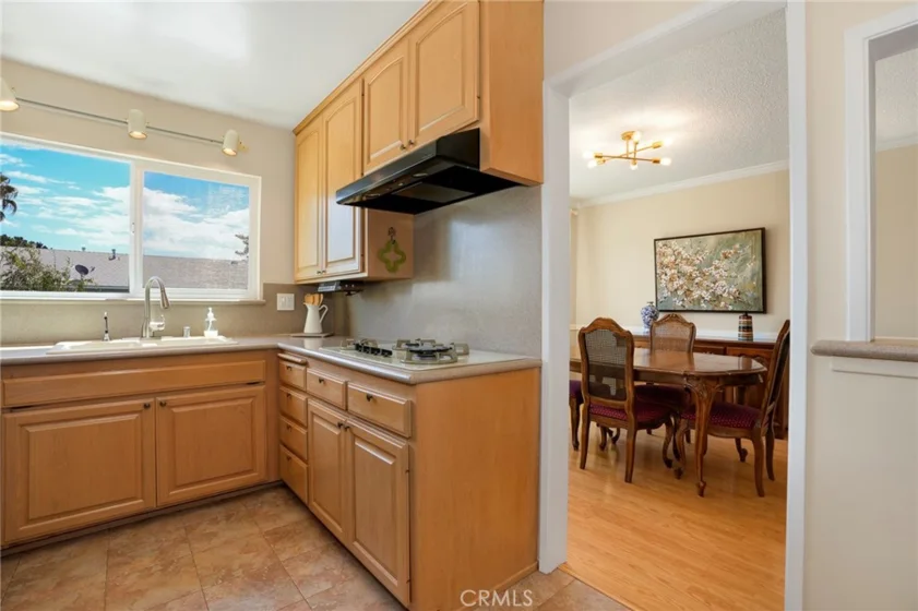 1240 Franklin Street #5 photo 10