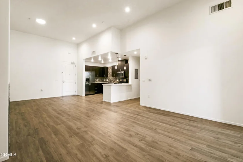 124 W Colorado Street #101 photo 7