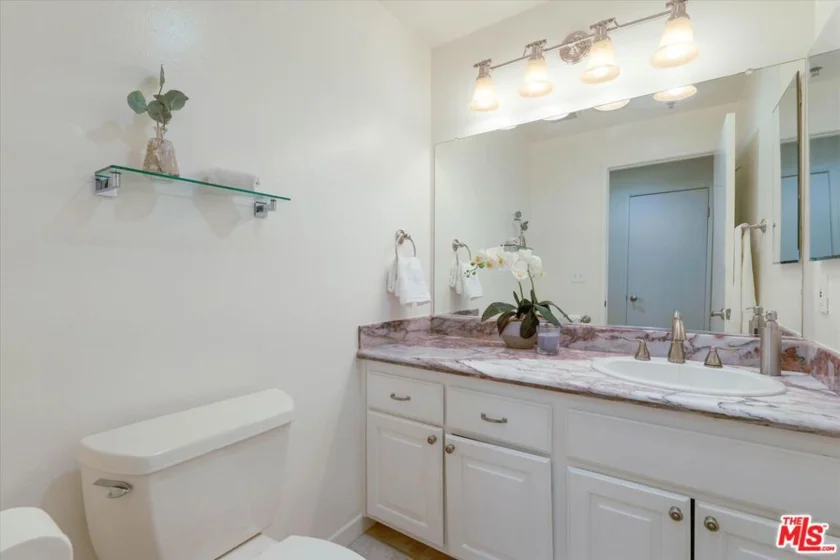 1401 S Bentley Avenue #202 photo 10