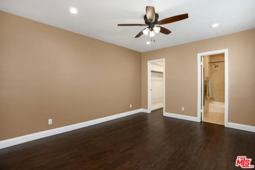 5845 Doverwood Drive #106 photo 19