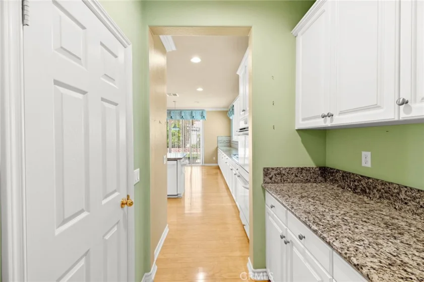 39894 Camden Court photo 29