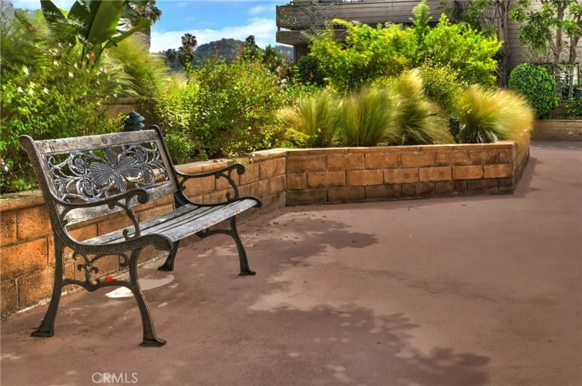 13331 Moorpark #223 photo 45
