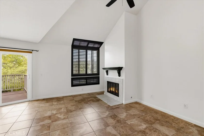 121 Santa Rosa Court photo 28
