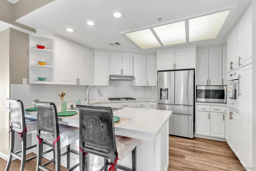 1362 Seacoast Drive #F photo 11