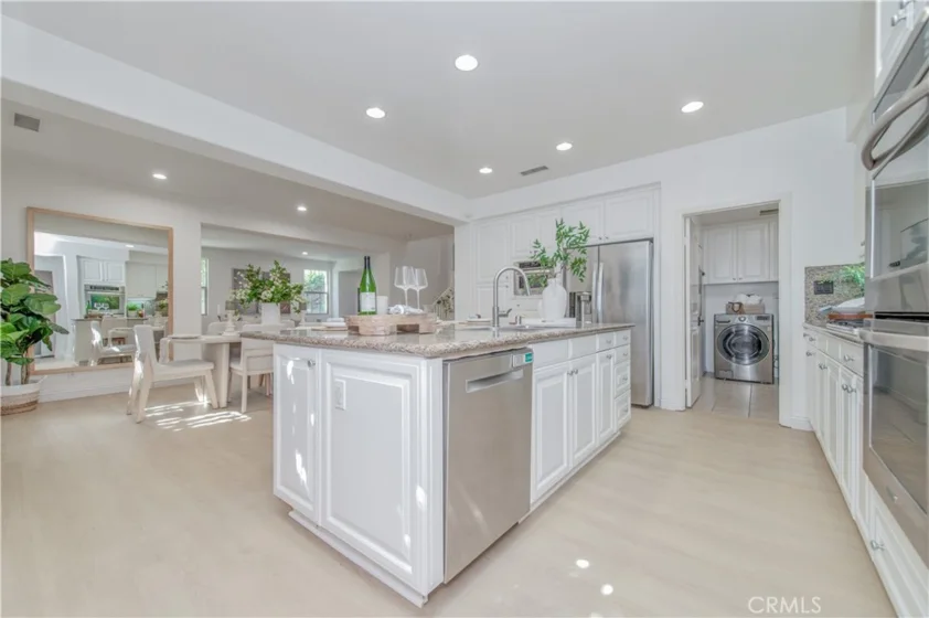 83 Twin Gables photo 16