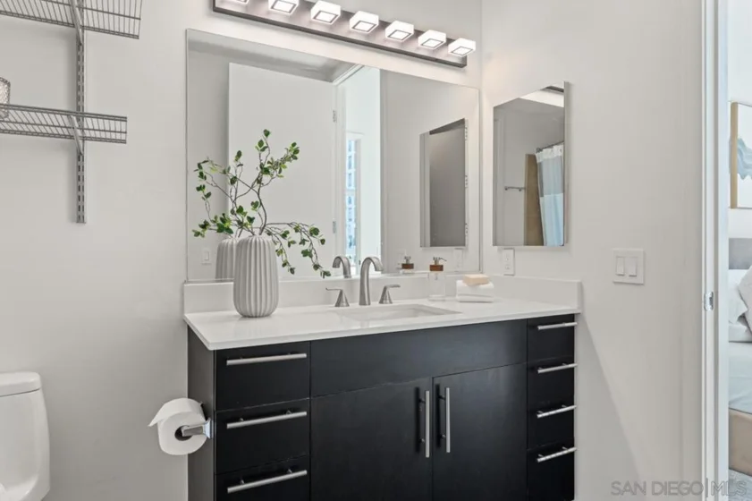1025 Island Avenue #704 photo 28