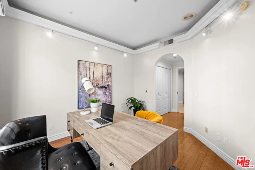 7218 Hillside Avenue #202 photo 16