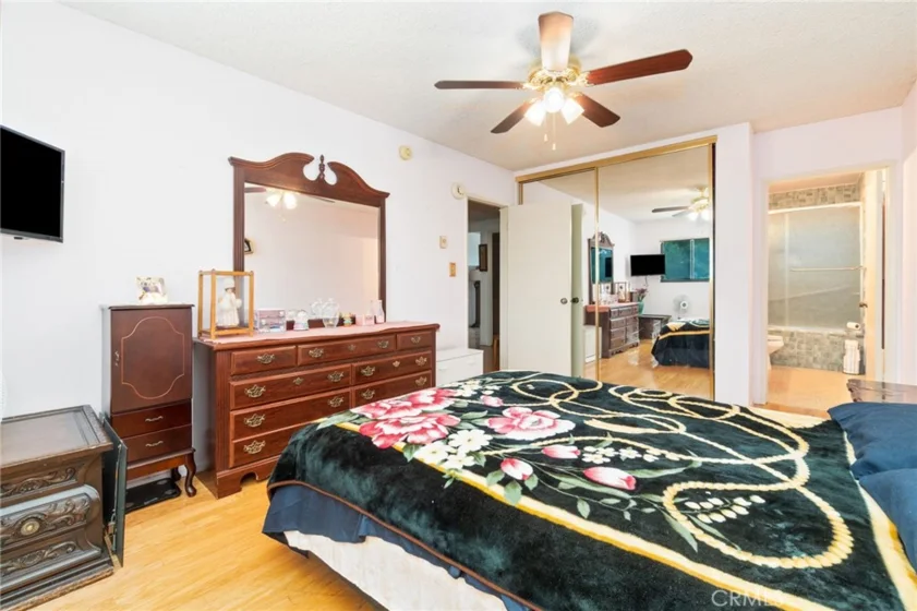 106 N Western #302 photo 12