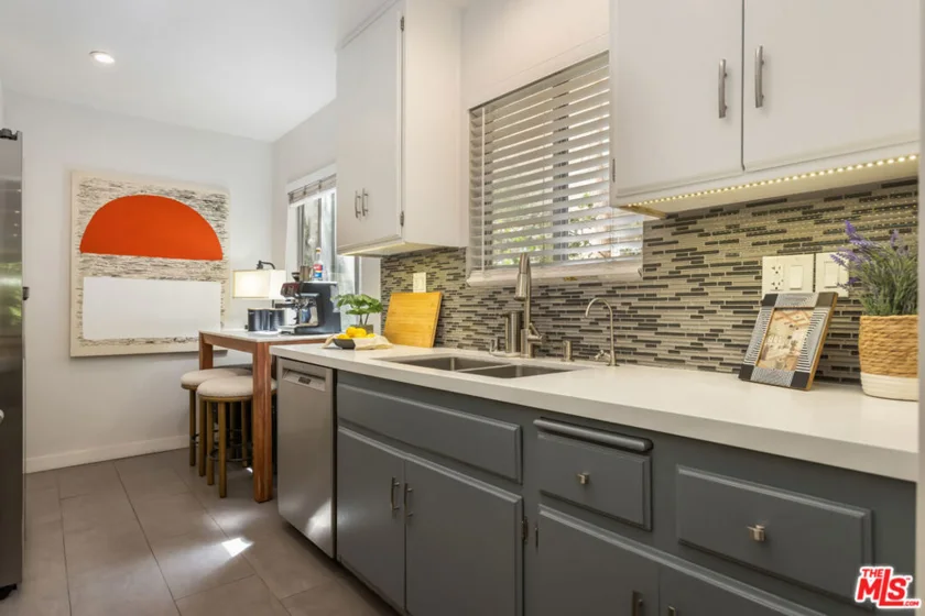 1045 N Kings Road #107 photo 10