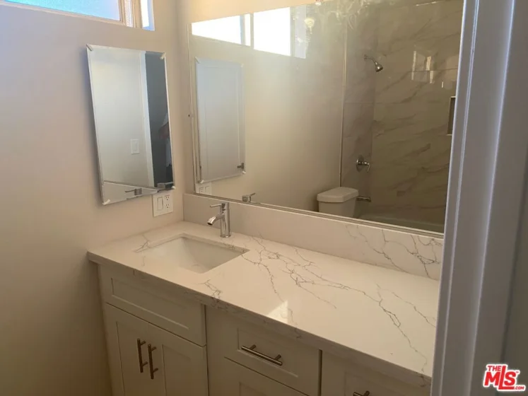 512 Evergreen Street #309 photo 5