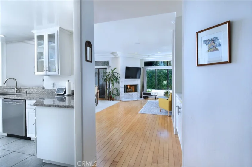 11847 Laurelwood #304 photo 3