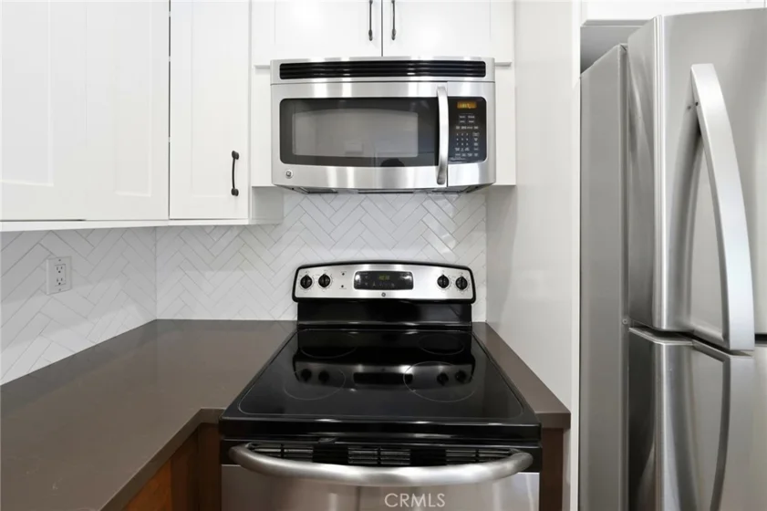 25712 Le Parc #46 photo 16