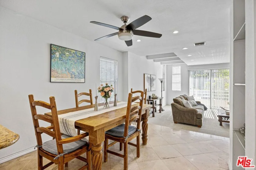4549 Haskell Avenue #1 photo 9