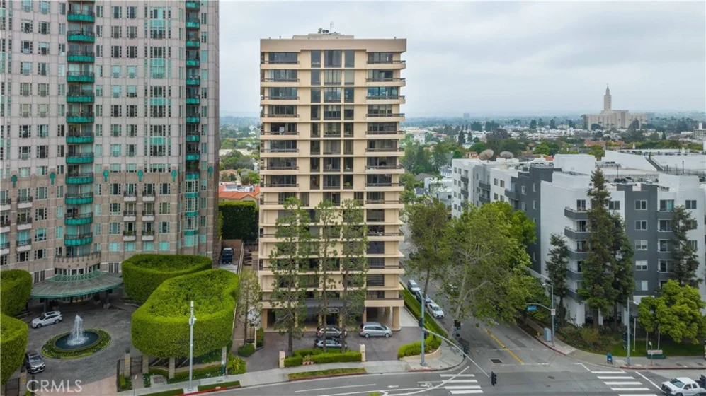 10590 Wilshire Boulevard #305 photo 38