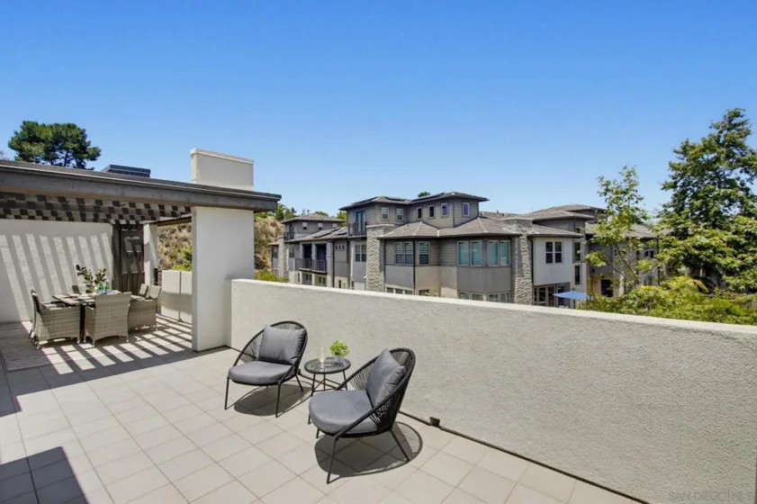 8442 Distinctive Drive photo 38