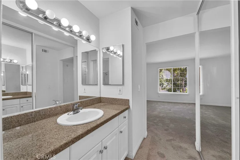 5535 Canoga #332 photo 16