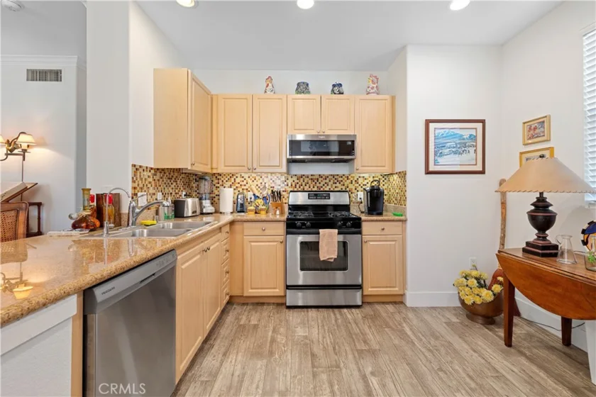2408 Watermarke Place photo 18