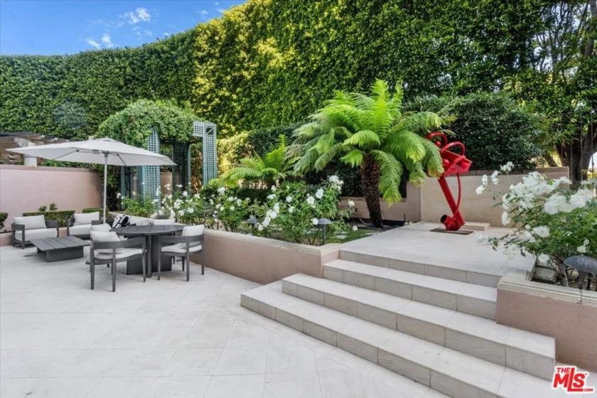 10580 Wilshire Boulevard #2 photo 3