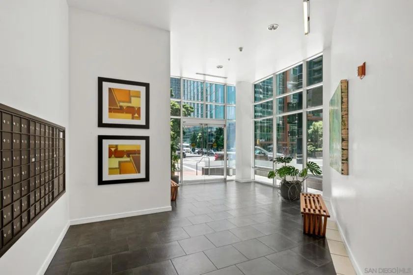 350 W Ash Street #809 photo 41