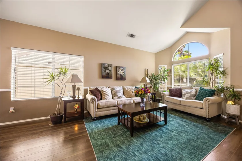 24357 Gitano Drive photo 8