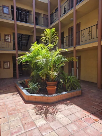 11507 Moorpark Street ##305 photo 19