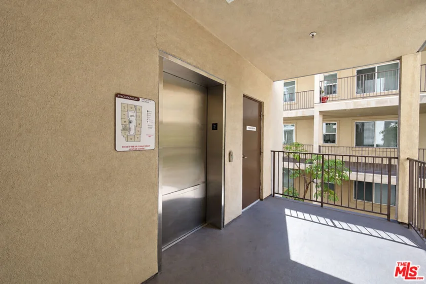 14412 Killion Street #205 photo 23