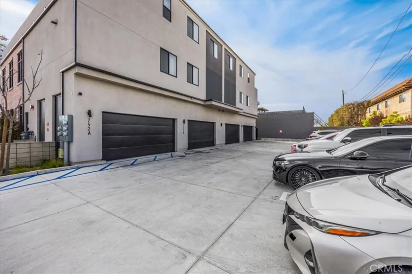 756 W 19th Street #B photo 45