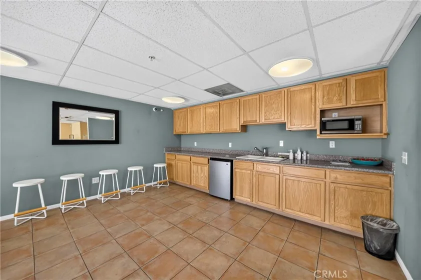 11124 Burbank Boulevard #108 photo 38