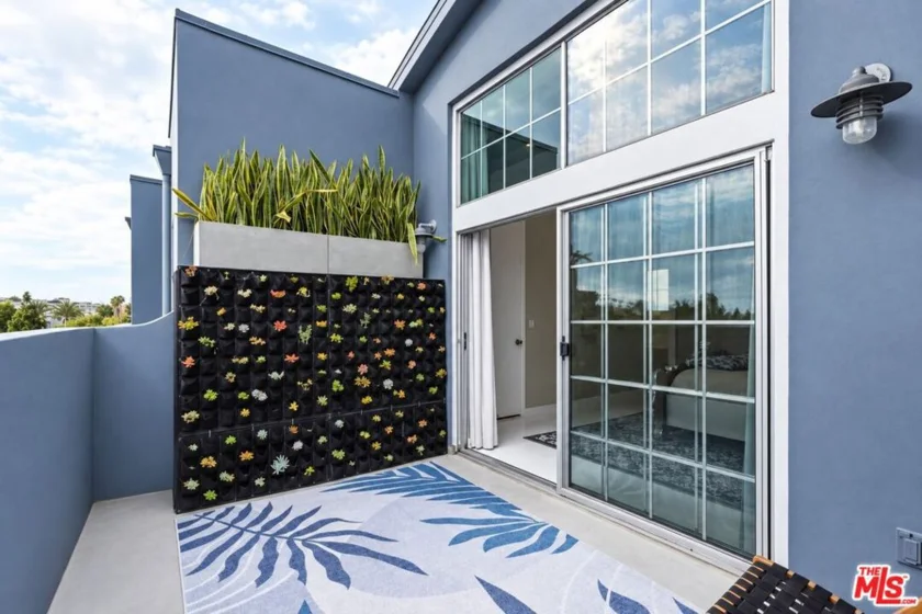 5400 Playa Vista Drive #23 photo 26