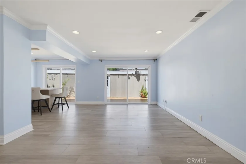 18134 Killion Street #4 photo 5
