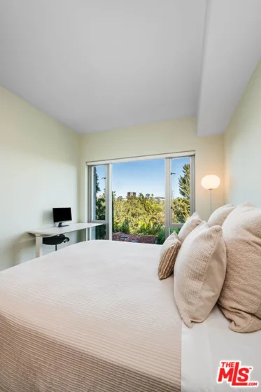 10727 Wilshire Boulevard #502 photo 20