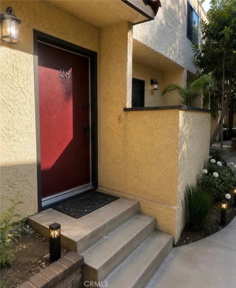 13540 Hubbard #28 photo 2