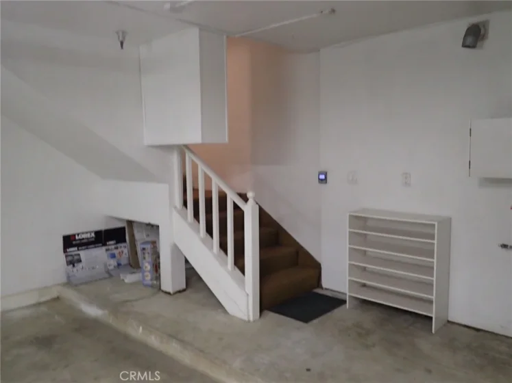 379 N Mentor Avenue #1 photo 36