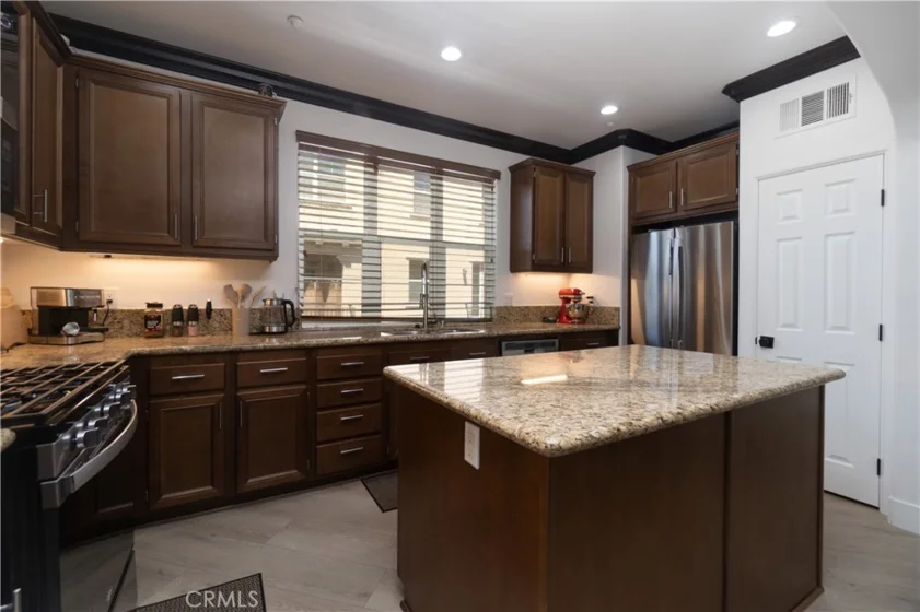 4453 Owens #101 photo 16