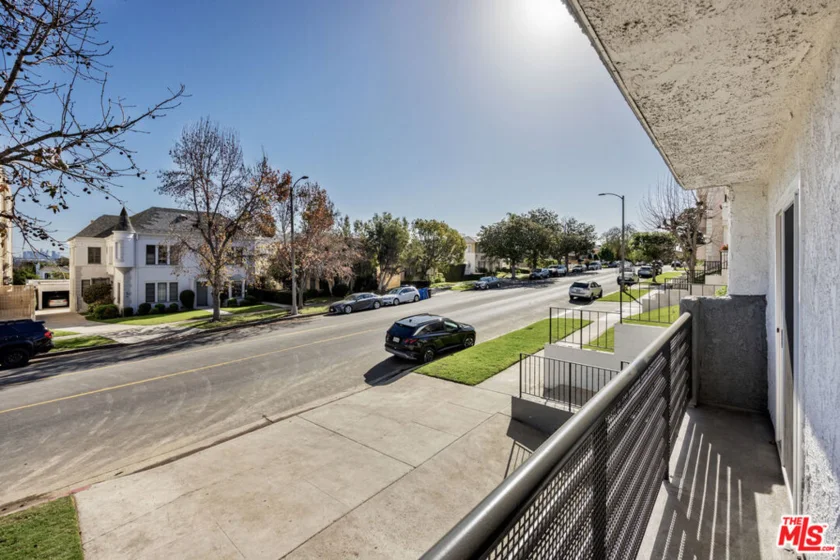 1515 S Beverly Drive #202 photo 14